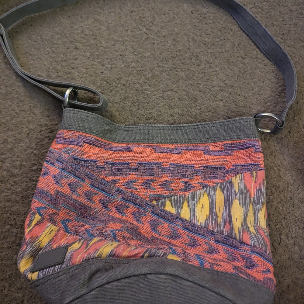 Tom's western print satchel